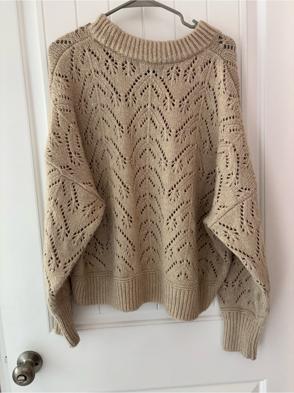 Old Navy women’s Taupe Openwork Crewneck Sweater XL - Picture 5 of 5
